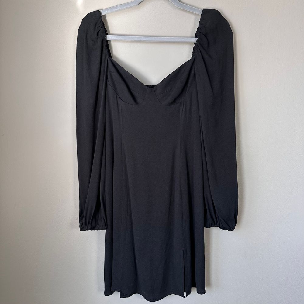 Aritiza‎ Wilfred Mini Dress Size 2 Black Sweetheart Empire Puff Sleeve Goth Sexy